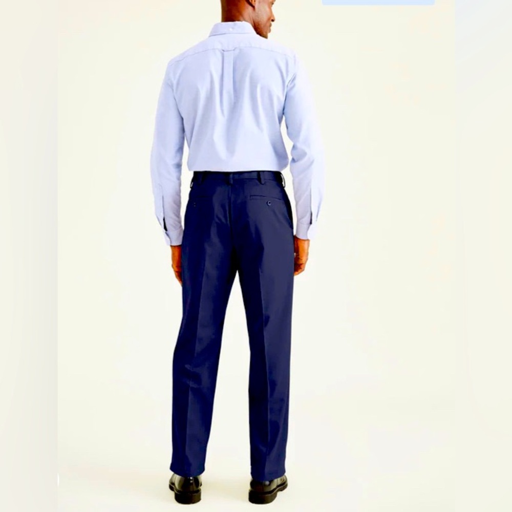 Men's Navy Blue NWT Dockers Easy Khaki pants 36 X 32